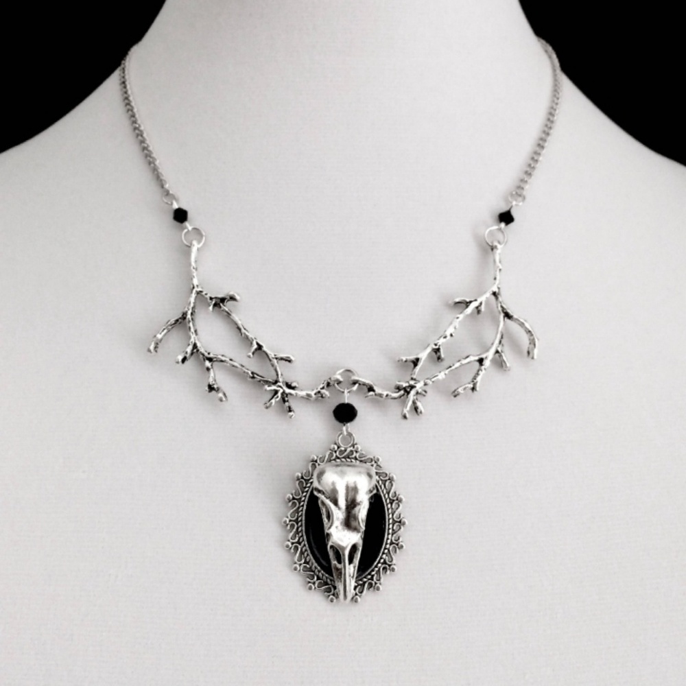 Raven skull necklace